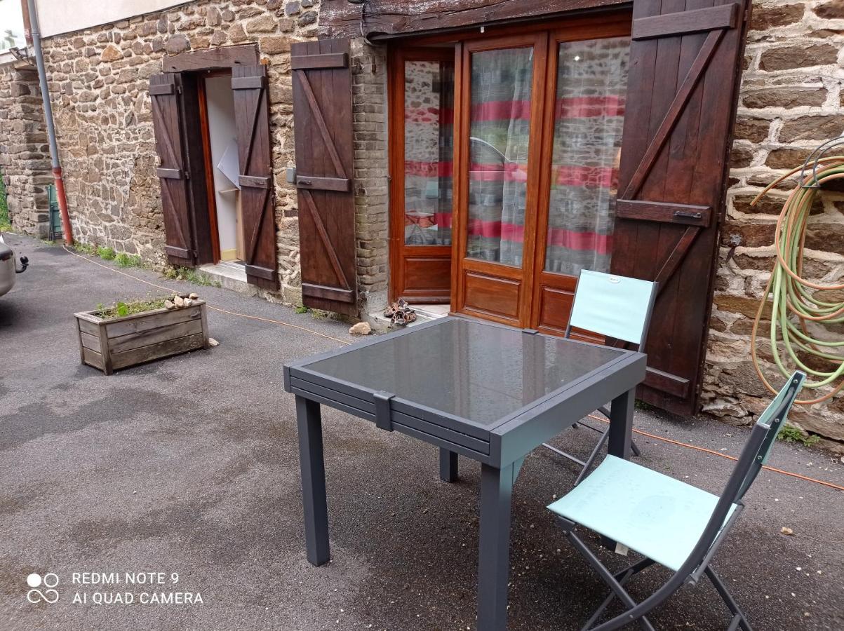 Les Gites Du Gauliat Espartignac Exterior photo